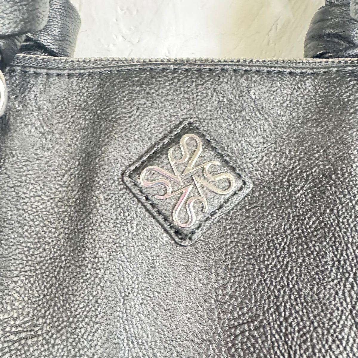 Simply Vera black shoulder bag silver hardware