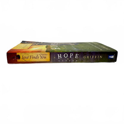 Love Finds You in Hope, Kansas by Pamela Griffin (paperback)