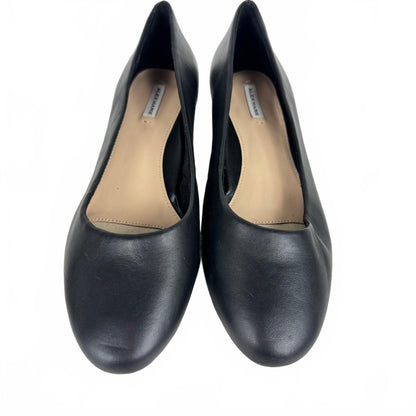 Alex Marie Black Flats with a Low Heel Women's Size 9.5