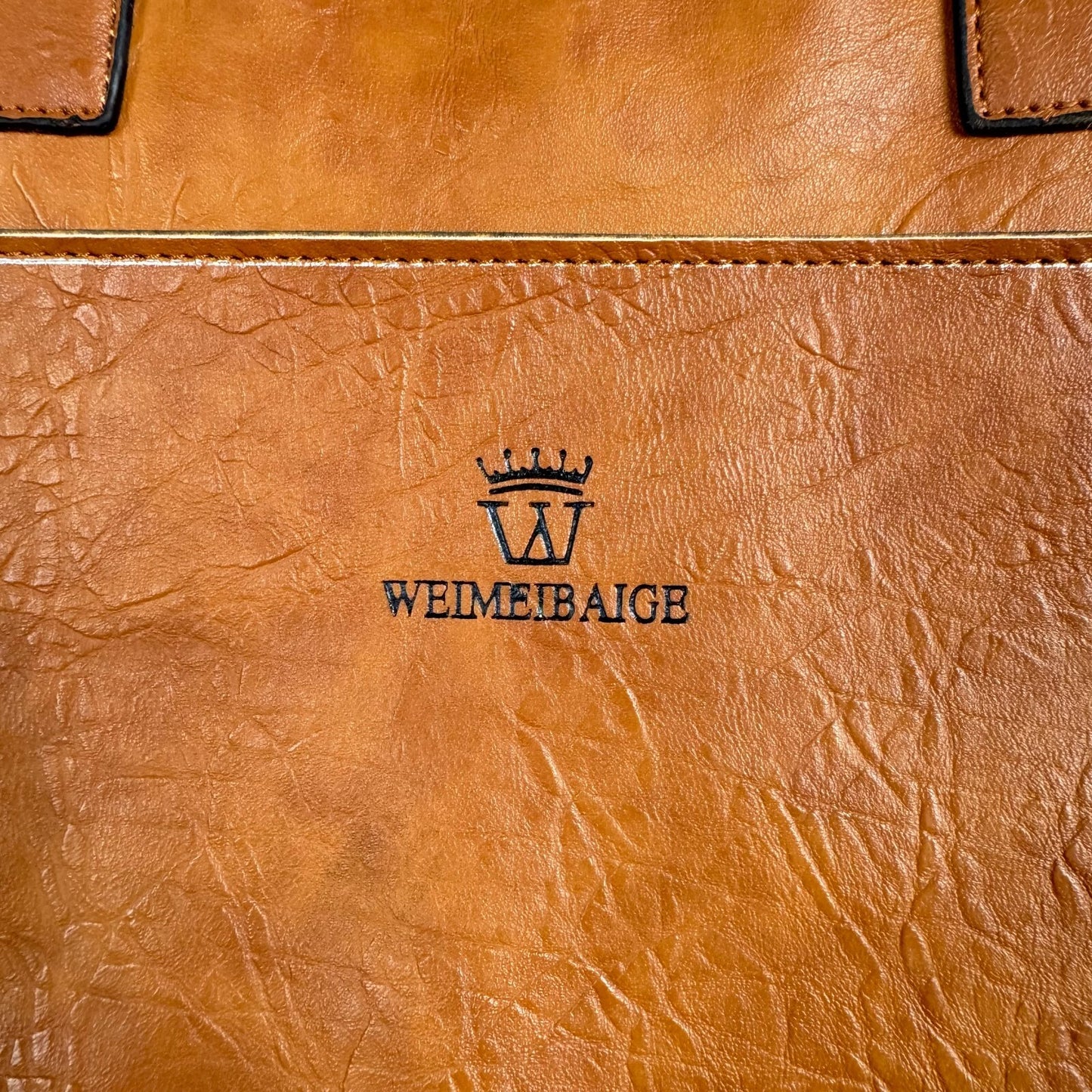 Weimeibaige Brown shoulder Bag gold hardware