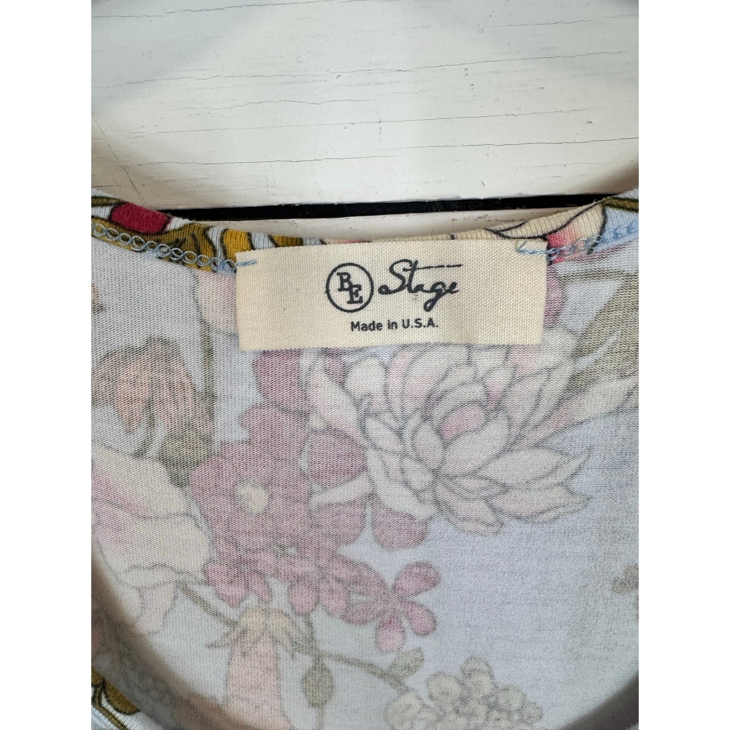 BE Stage Short Sleeve Blouse Women's Size Large