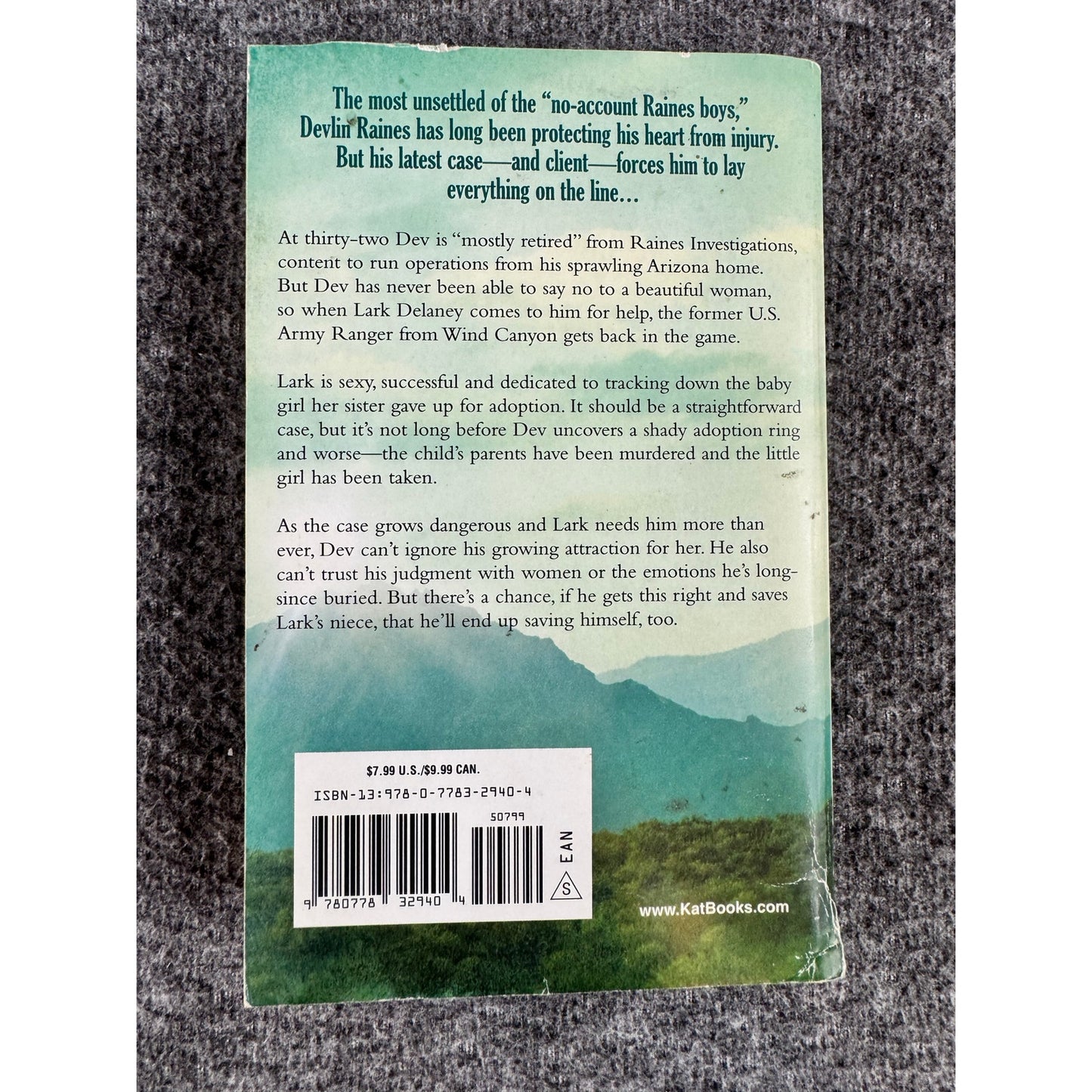 Against the Law by Kat Martin (Paperback)