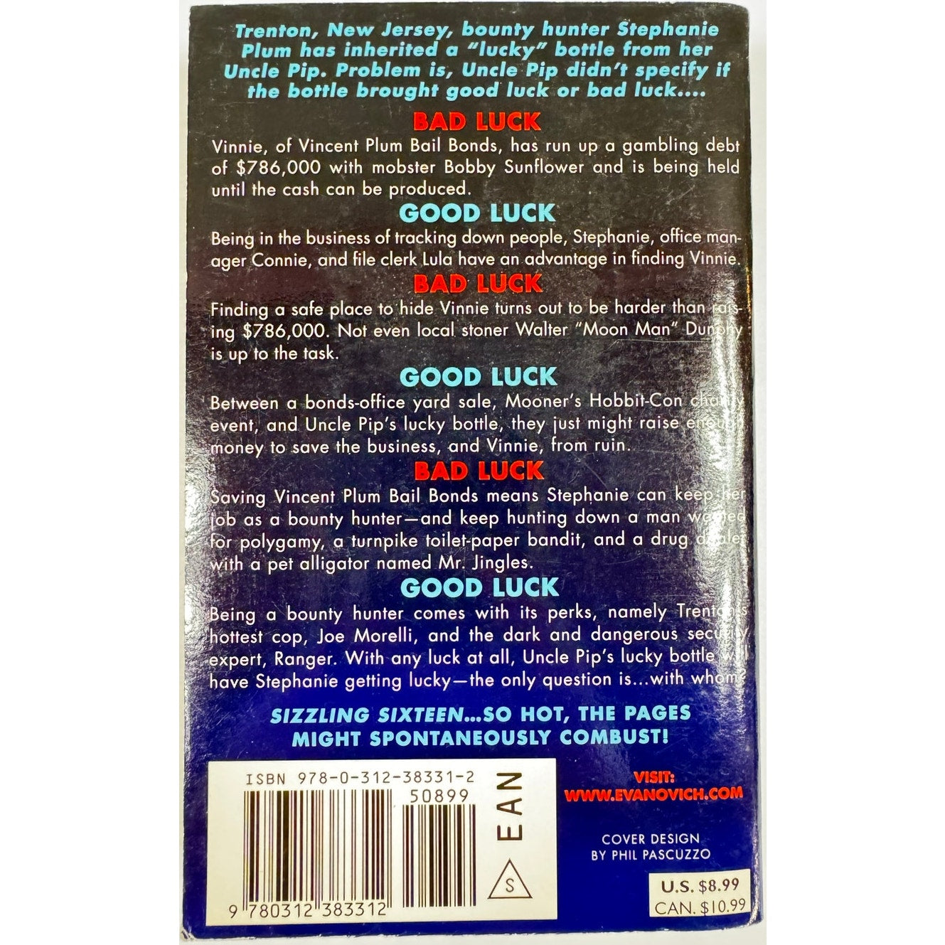 Sizzling Sixteen by Janet Evanovich (Paperback)