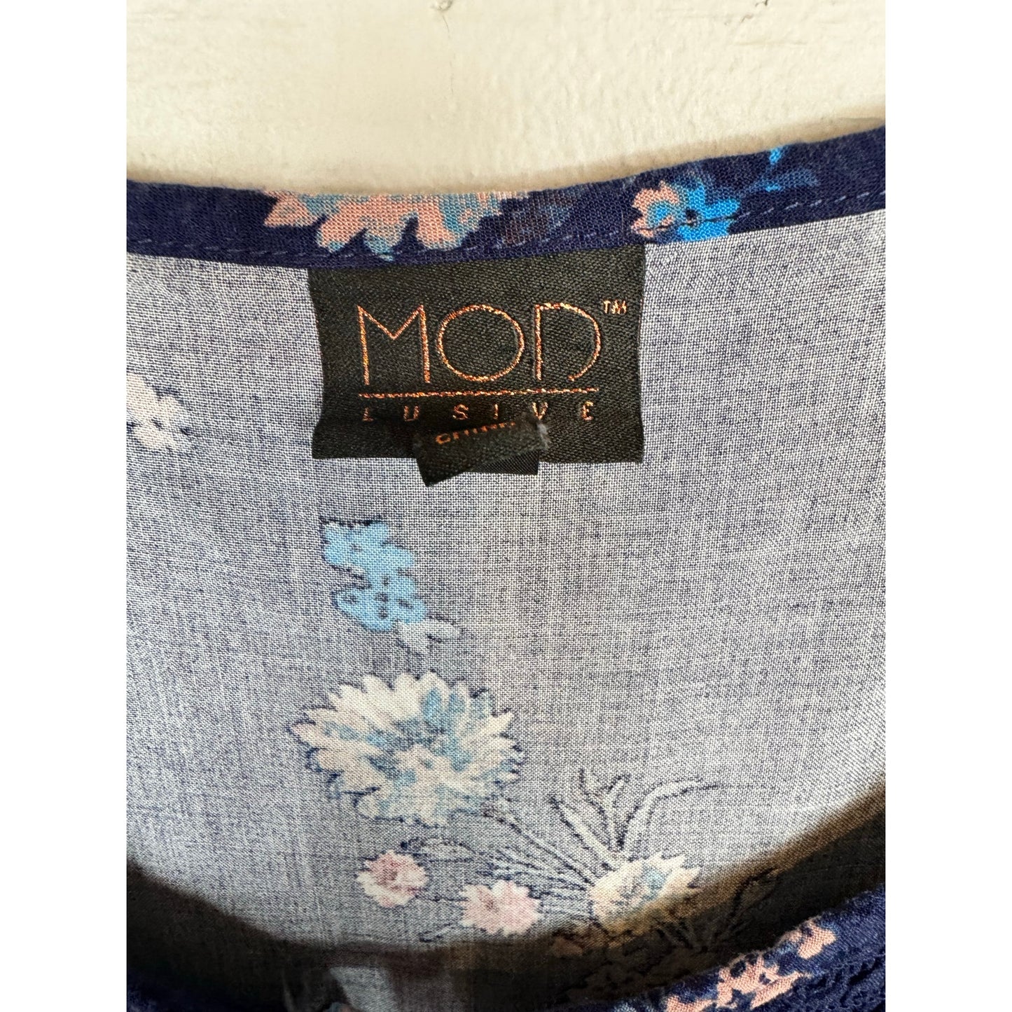 Mod Lusive Short Sleeve Blouse Women's Size Large