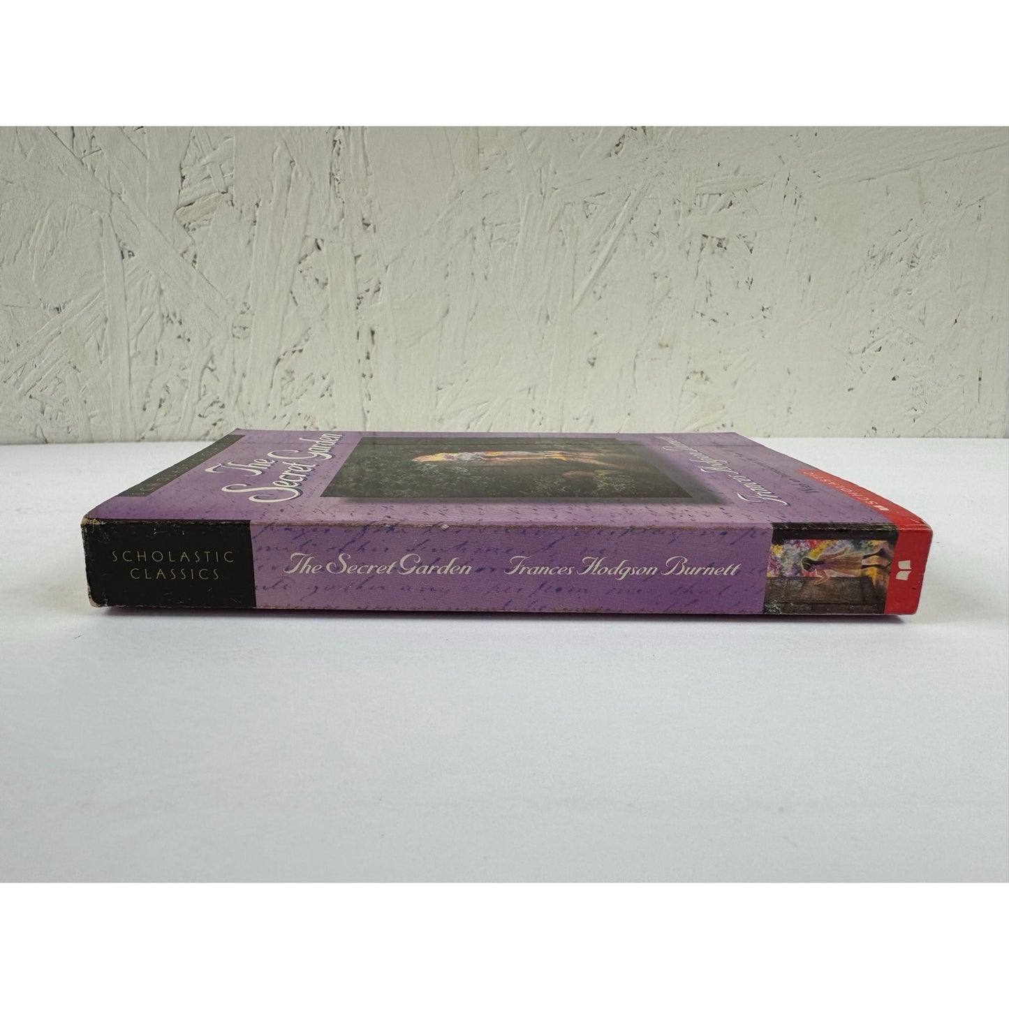 The Secret Garden by Frances Hodgson Burnett (Paperback)
