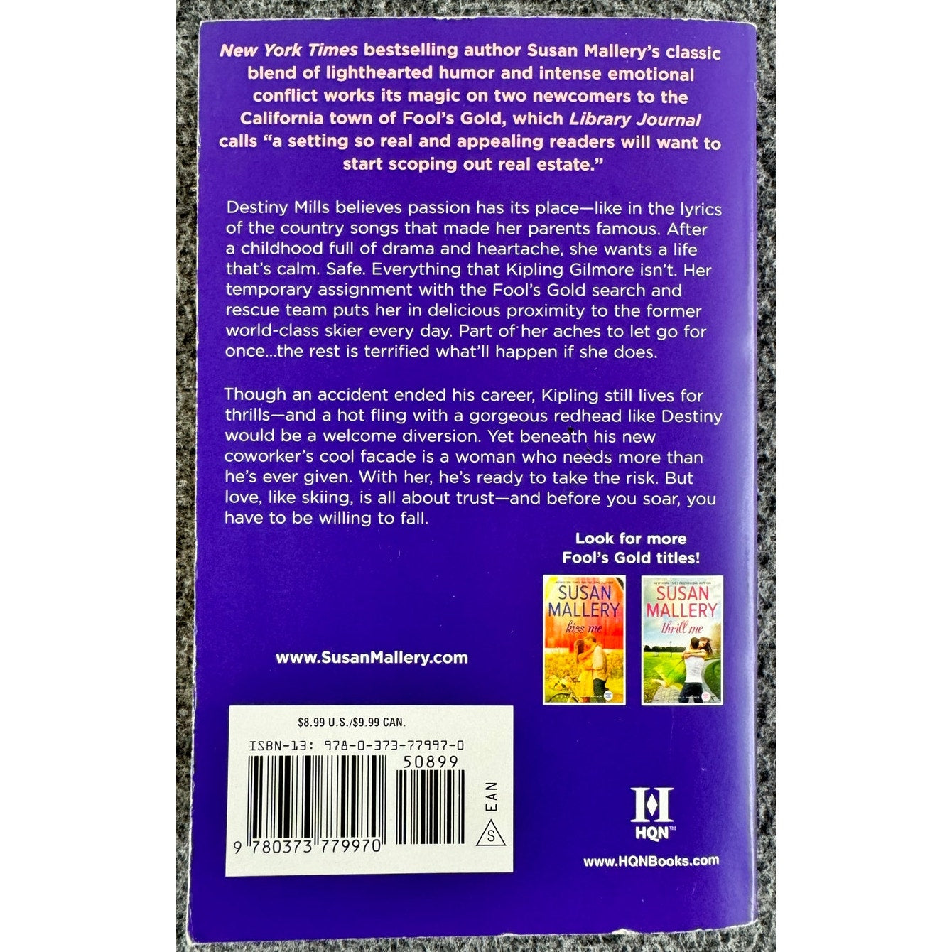 Hold Me by Susan Mallery (Paperback)