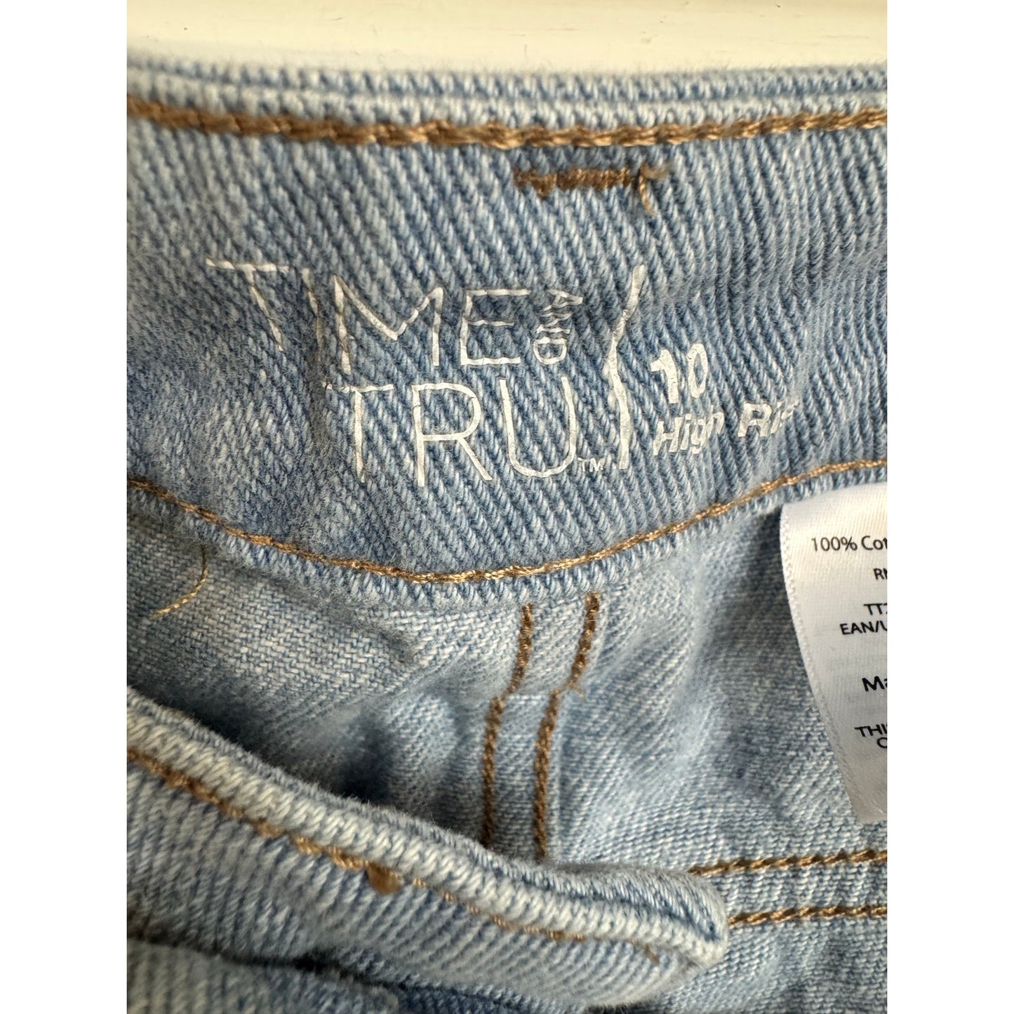 Time and Tru Denim Shorts Women's Size 10