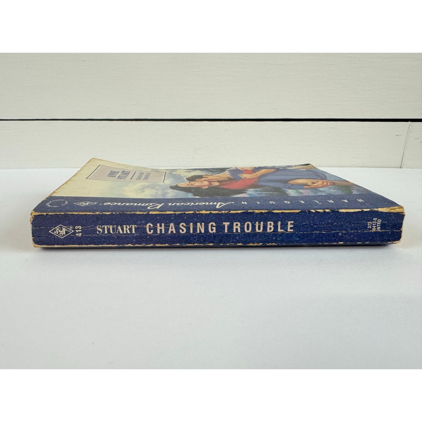 Chasing Trouble by Anne Stuart (Paperback)