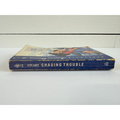 Chasing Trouble by Anne Stuart (Paperback)