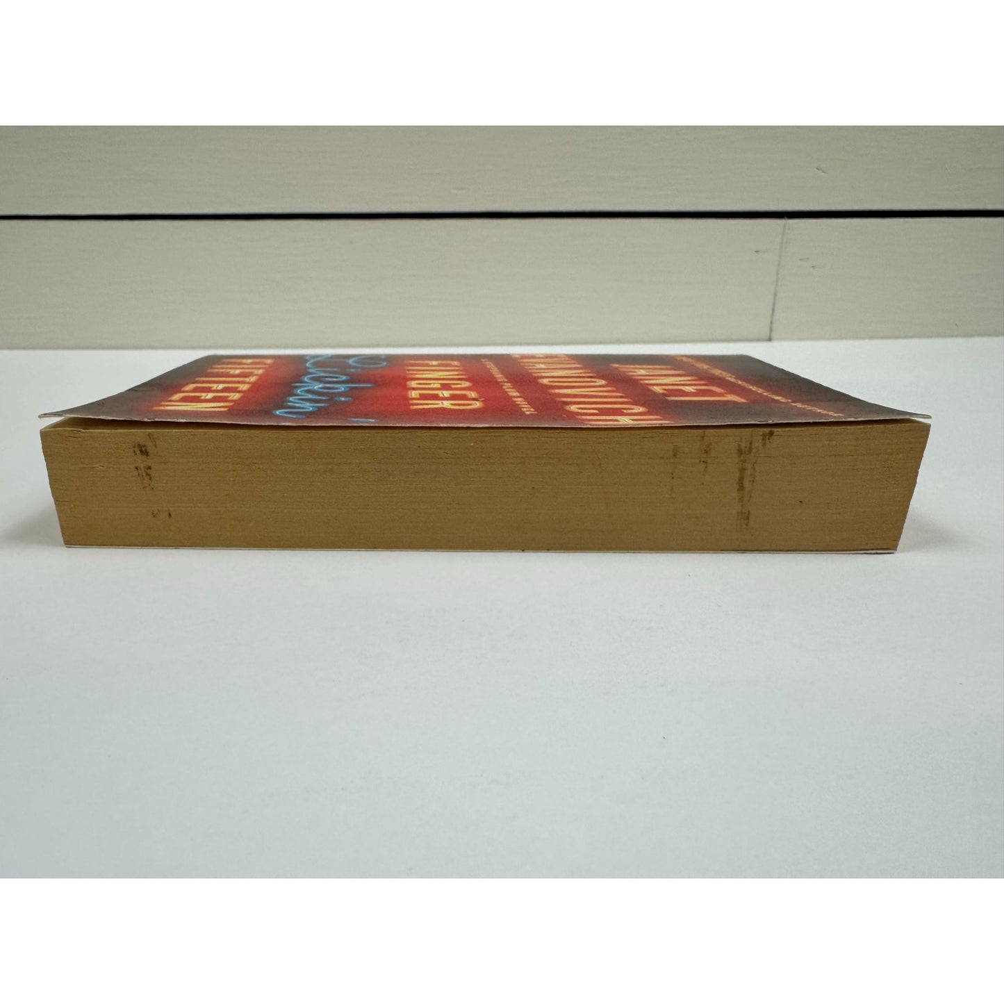 Finger Lickin' Fifteen by Janet Evanovich (Paperback)