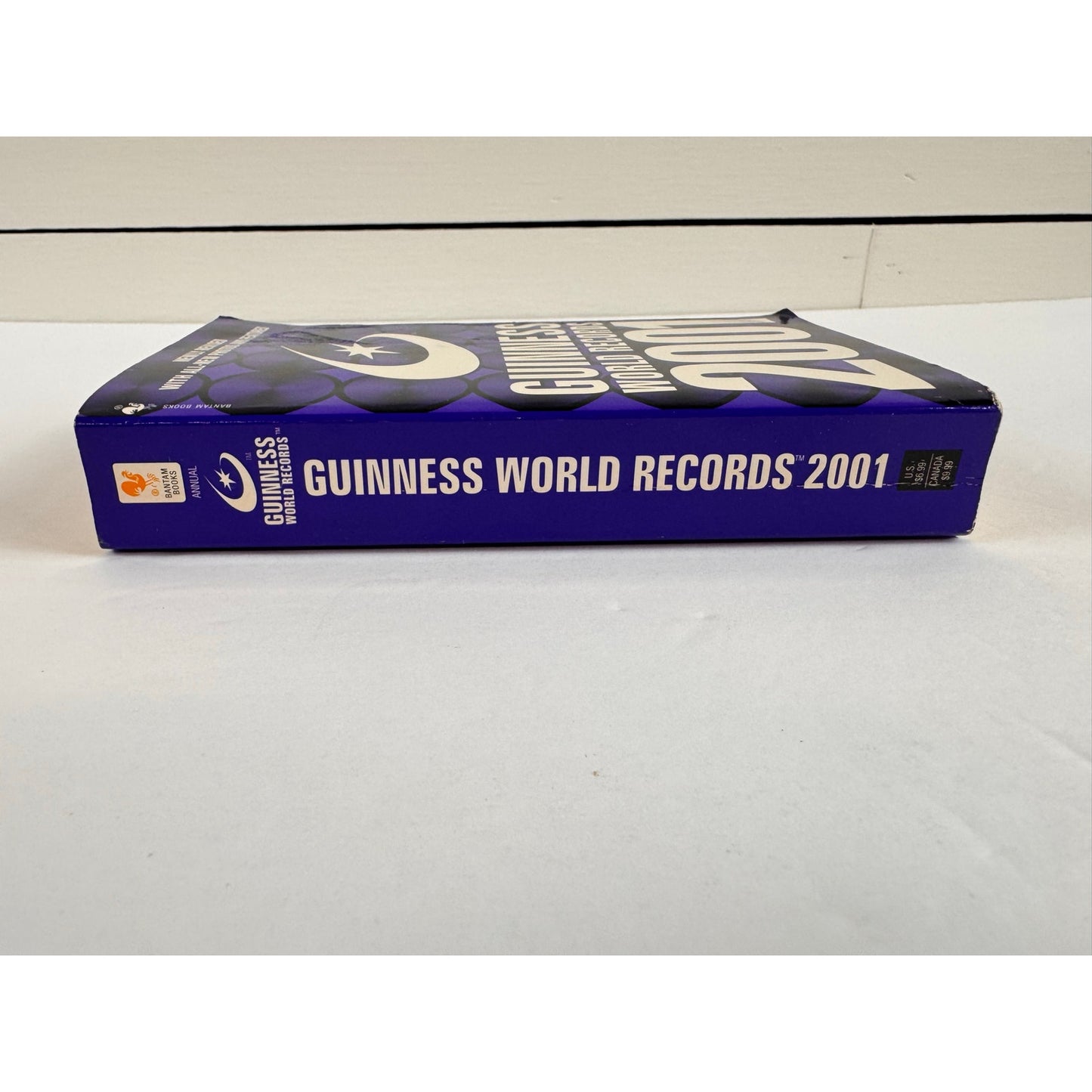 Guinness World Records 2001 by Mark C. Young (Paperback)