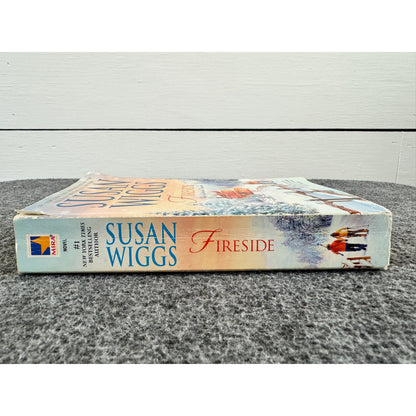 Fireside by Susan Wiggs (Paperback)