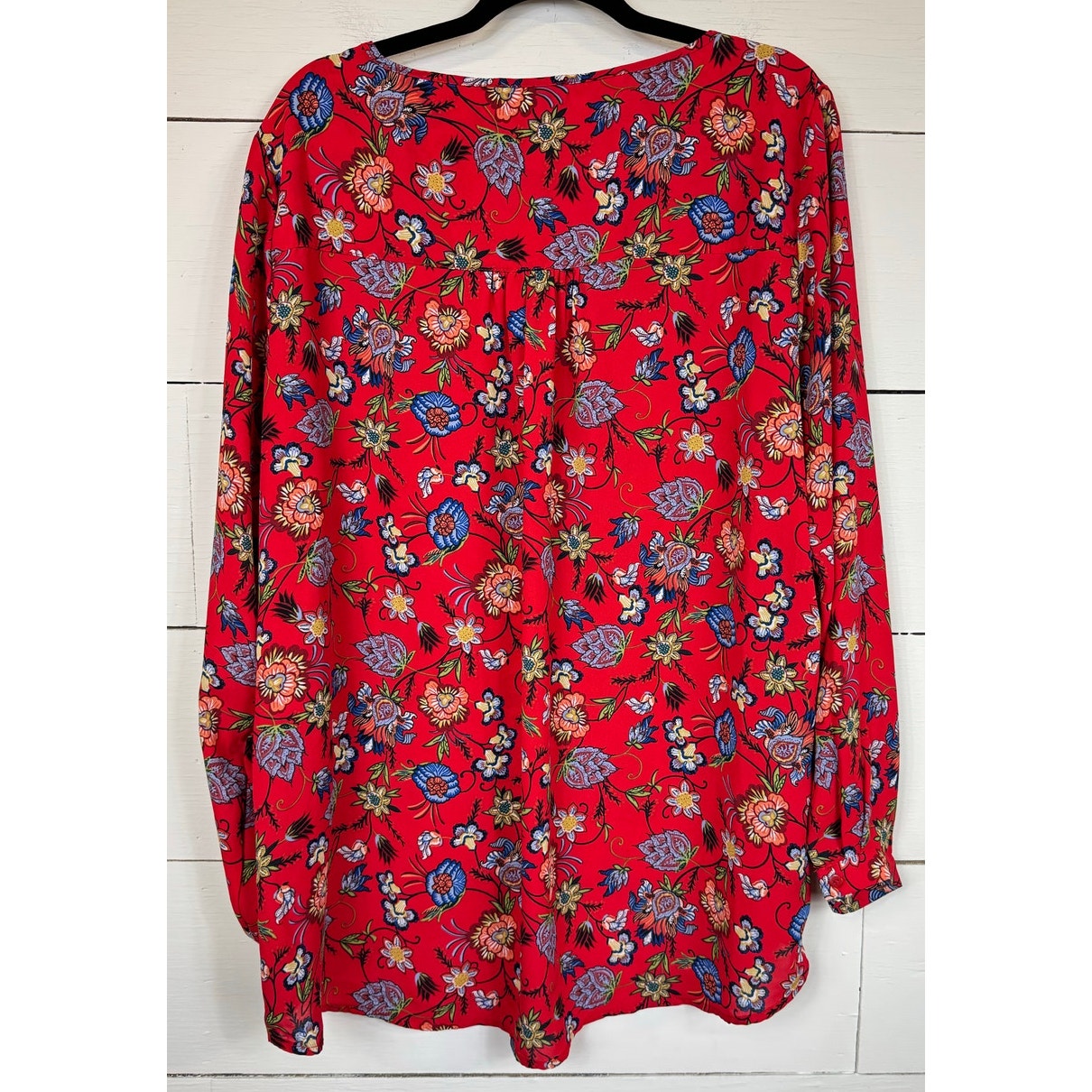 Chelsea & Theodore Red Floral Blouse Women's Size XL