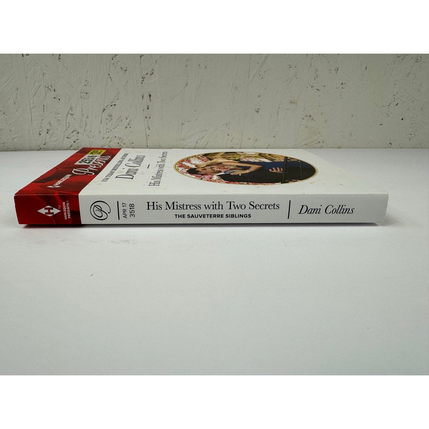 His Mistress with Two Secrets by Dani Collins (Paperback)