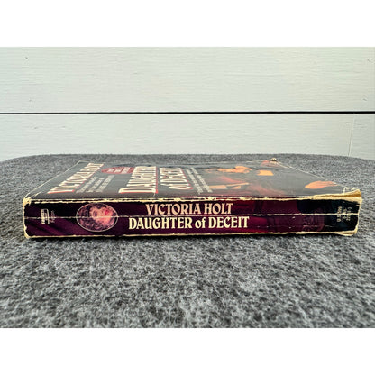 Daughter of Deceit by Victoria Holt (Paperback)