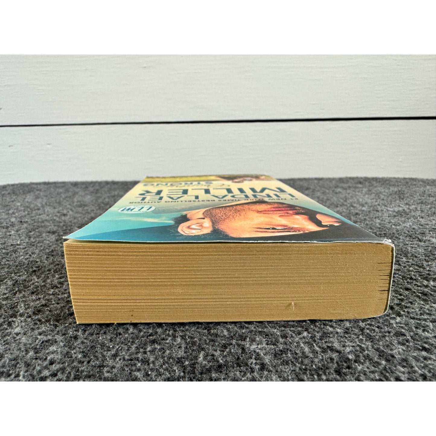 Country Strong by Linda Lael Miller (Paperback)