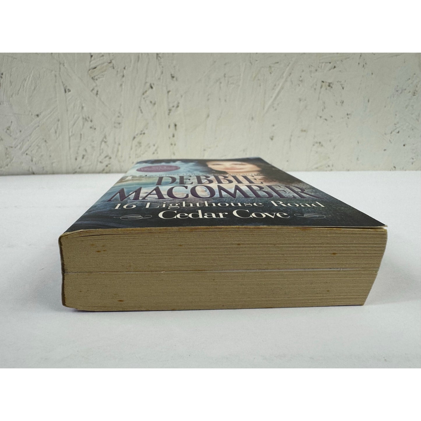 16 Lighthouse Road by Debbie Macomber (Paperback)