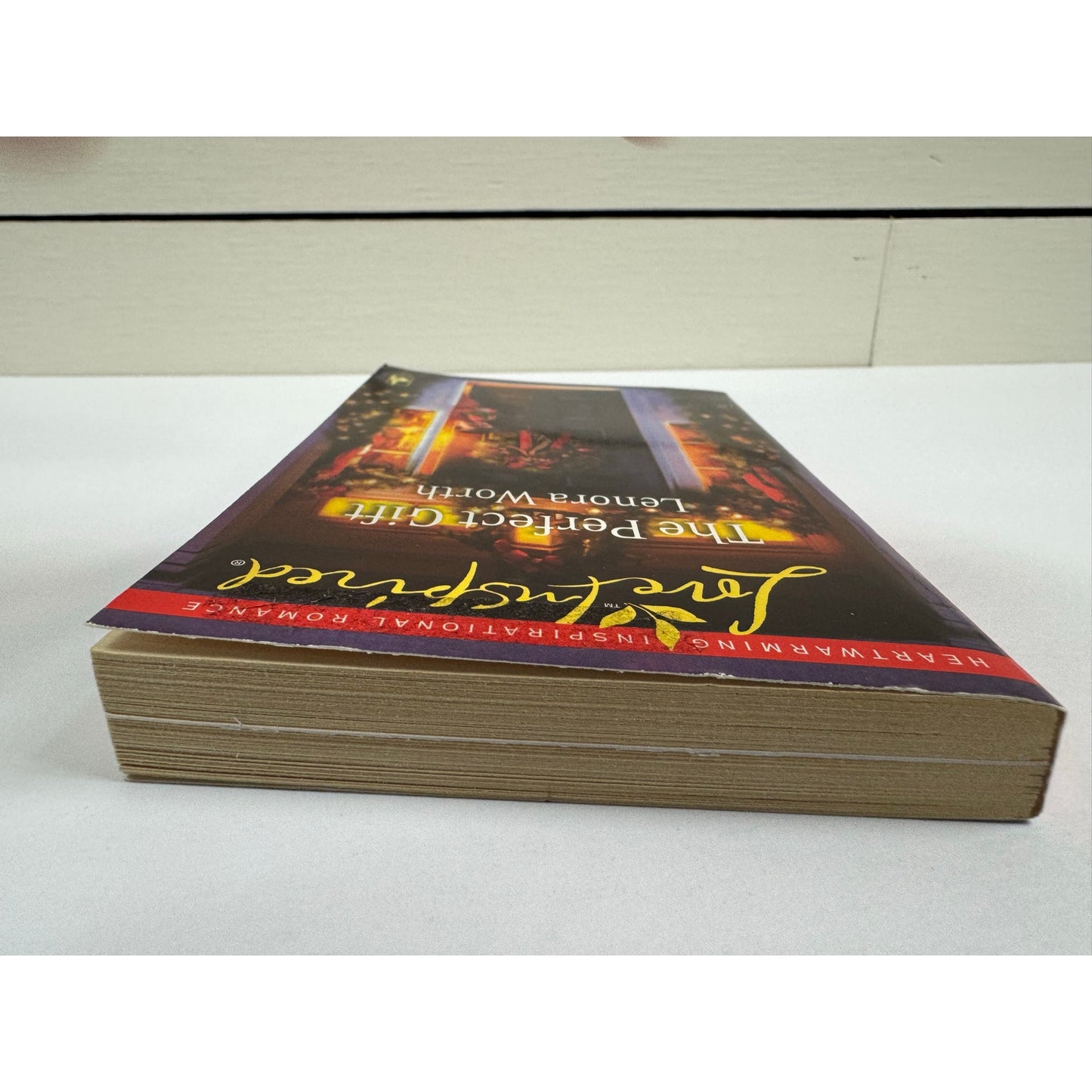 The Perfect Gift by Lenora Worth (Paperback)