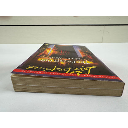 The Perfect Gift by Lenora Worth (Paperback)