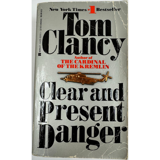 Clear and Present Danger by Tom Clancy (Paperback)