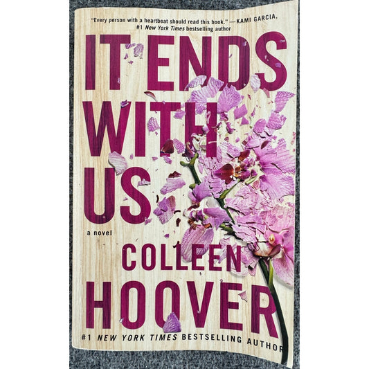 It Ends with Us by Colleen Hoover (Paperback)
