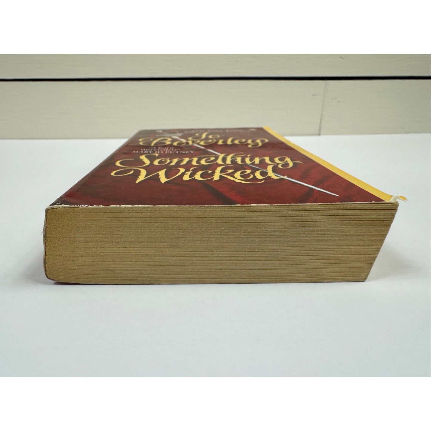 Something Wicked by Jo Beverley (Paperback)