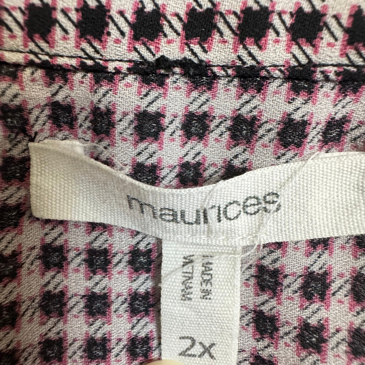 Maurices Women's Black & White Blouse Size 2X - Image 4
