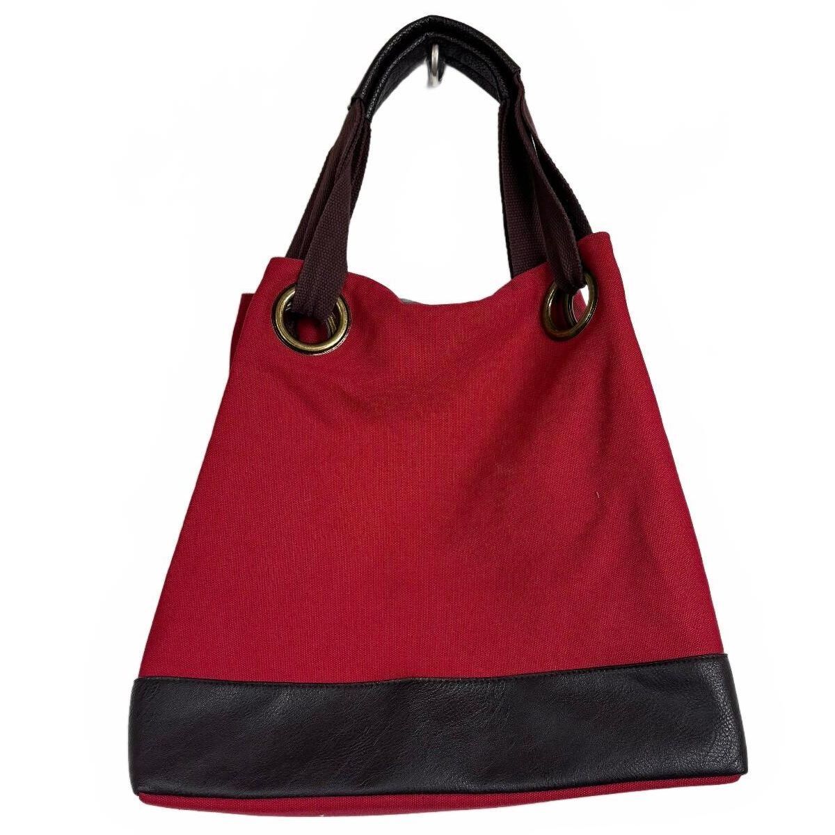 Magellan shoulder bag gold hardware