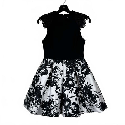 Xtraordinary Black And White Floral Sleeveless Knee-Length Dress Women's Size 1
