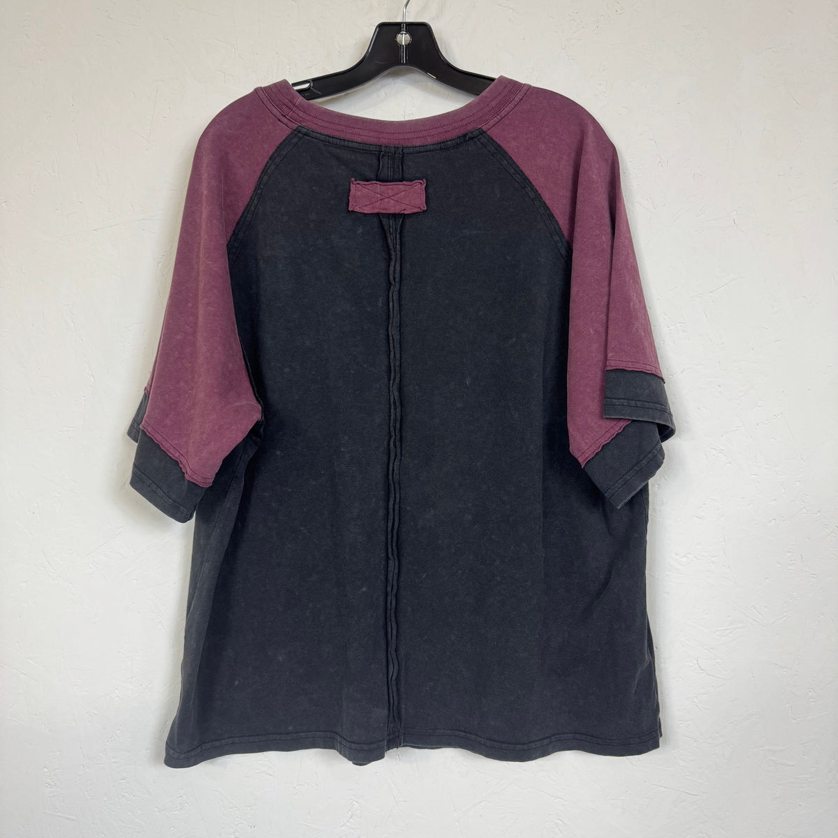 SHEIN Curve Raglan Sleeve Colorblock Black & Burgendy Women's T-Shirt 1XL - Image 2